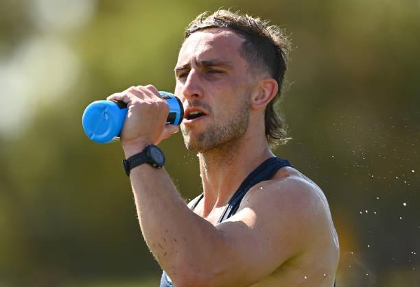 luke-dunstan-of-the-demons-has-a-drink-during-a-melbourne-demons-afl-picture-id1357368621.jpg