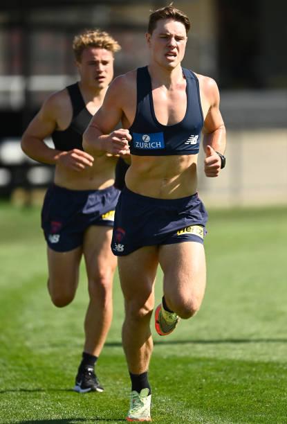 tom-sparrow-of-the-demons-runs-during-a-melbourne-demons-afl-training-picture-id1357375439.jpg